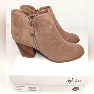 Masrinaa New Ankle Booties,  beige size 8